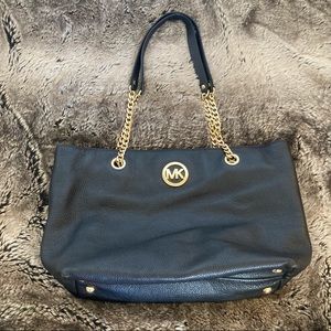 Michael Kors Purse Black Shoulder Straps with Zip Closure